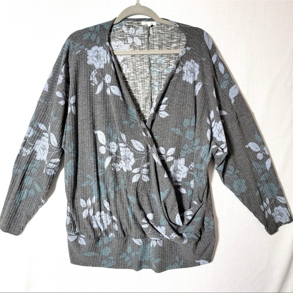 Maurice’s long sleeve floral  faux wrap shirt in gray and teal size XXL - Picture 3 of 5